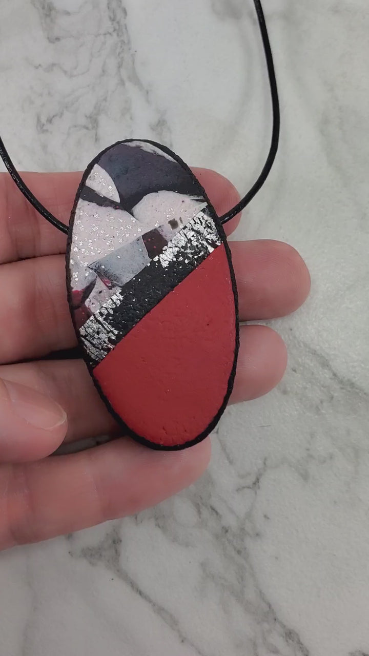 Large Oval Pendant - Scarlett