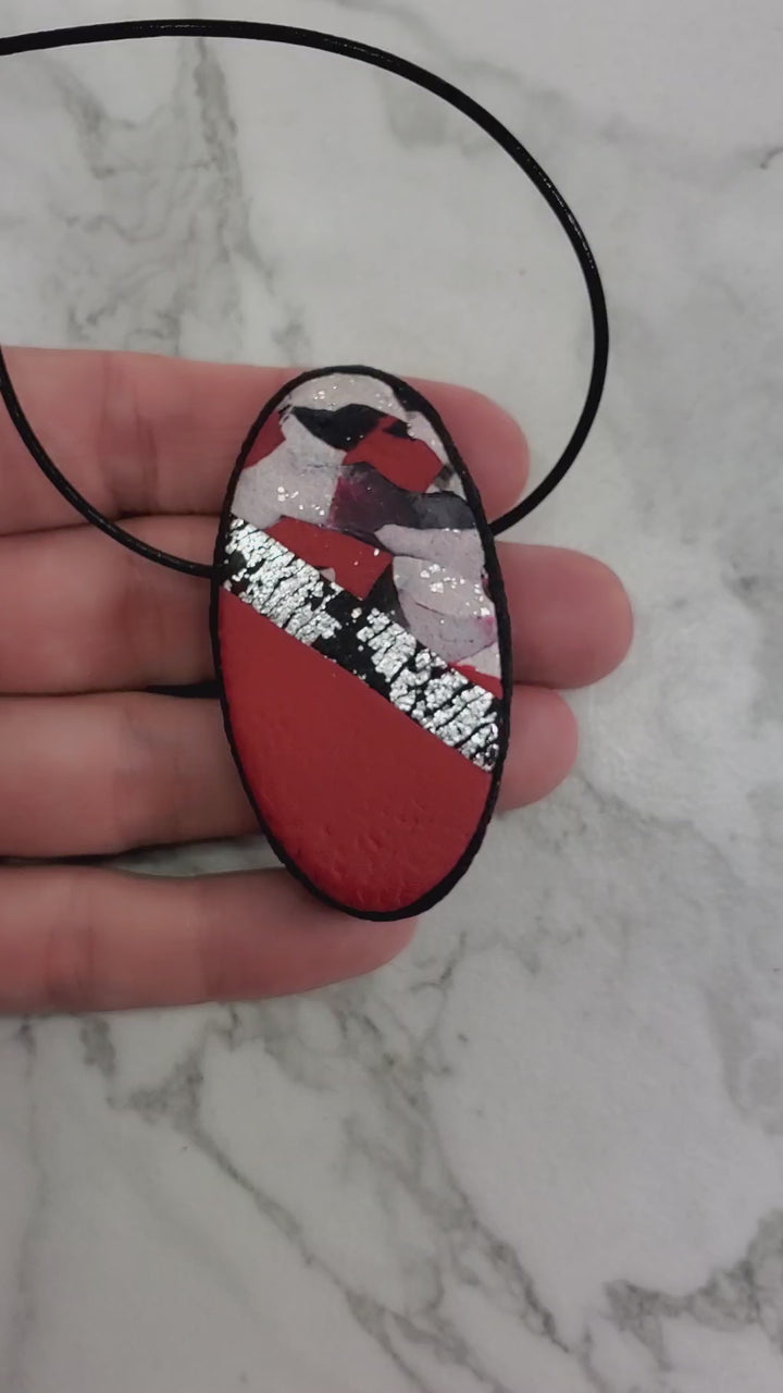 Large Oval Pendant - Scarlett