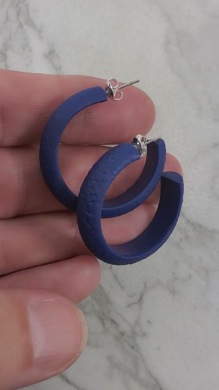 Hoop Earrings Medium - Navy Blue