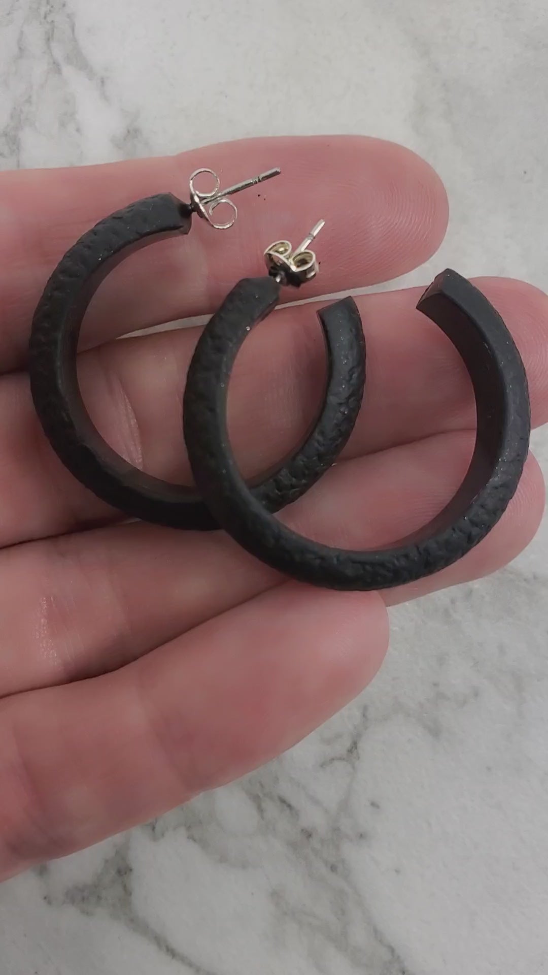 Hoop Earrings Small - Black