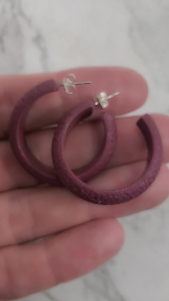 Hoop Earrings Medium - Viva Magenta